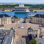 Large With Canal View In Cph *