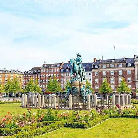 Large With Canal View In Cph Apartment *