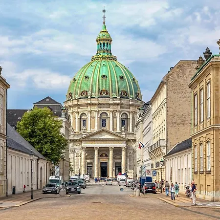 Large With Canal View In Cph *