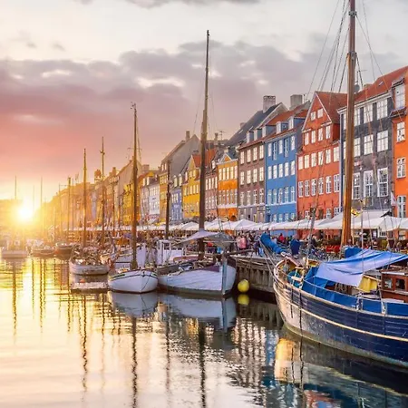 Apartment Large With Canal View In Cph *