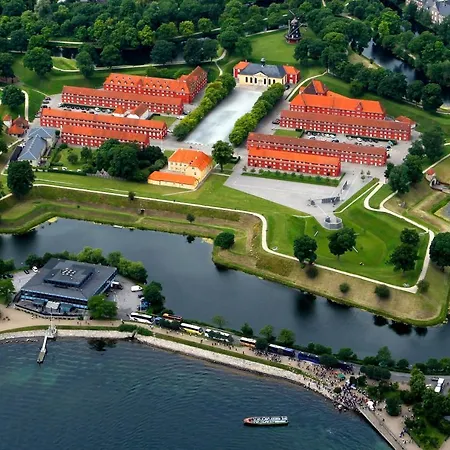 Large With Canal View In Cph Copenhagen