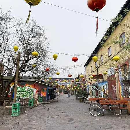 Large With Canal View In Cph *