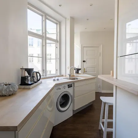Large With Canal View In Cph Apartment