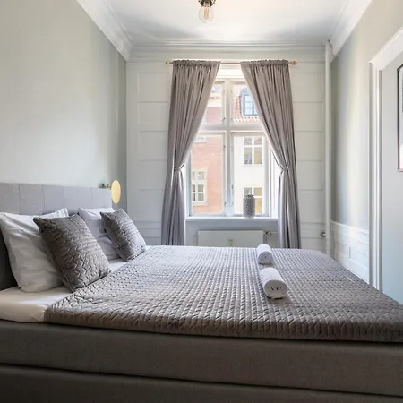 Large With Canal View In Cph Apartment Copenhagen