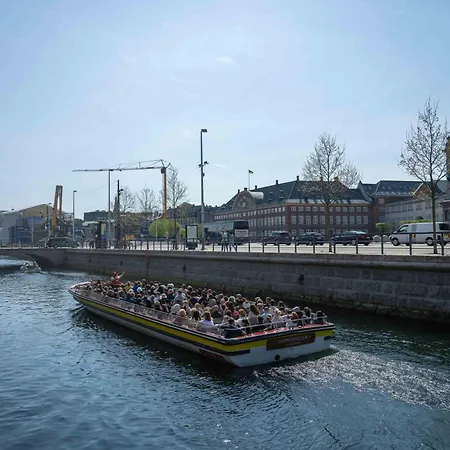 Large With Canal View In Cph København