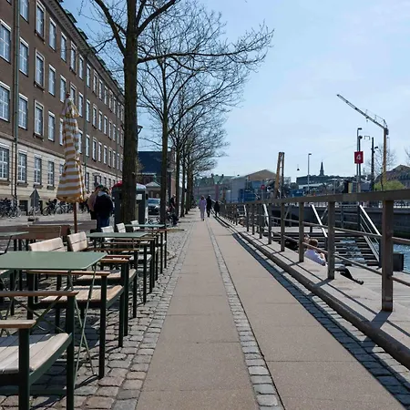 Large With Canal View In Cph *
