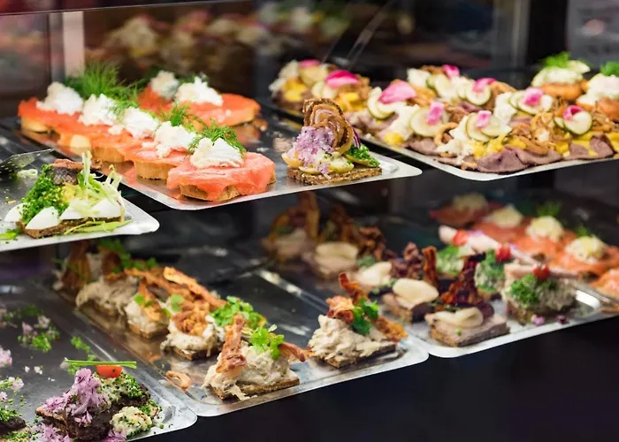 Large With Canal View In Cph