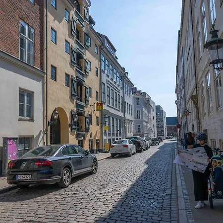 Large With Canal View In Cph Lejlighed *